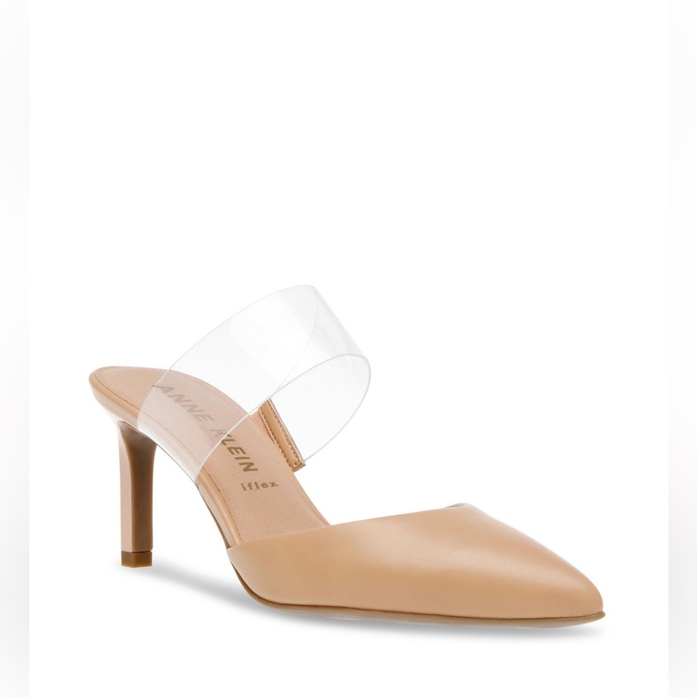 Anne Klein 2.5 inch heels, nude color, cute! Size 7.5, new without box.